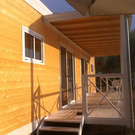אתר קמפינג Aquacamp 2*