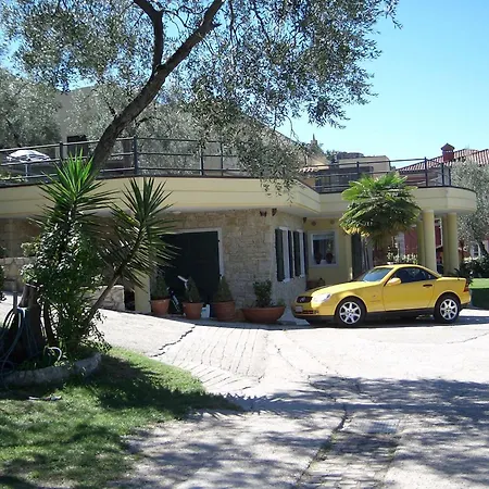 אתר קמפינג Aquacamp 2*