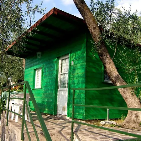אתר קמפינג Aquacamp ברנצונה סול גארדה